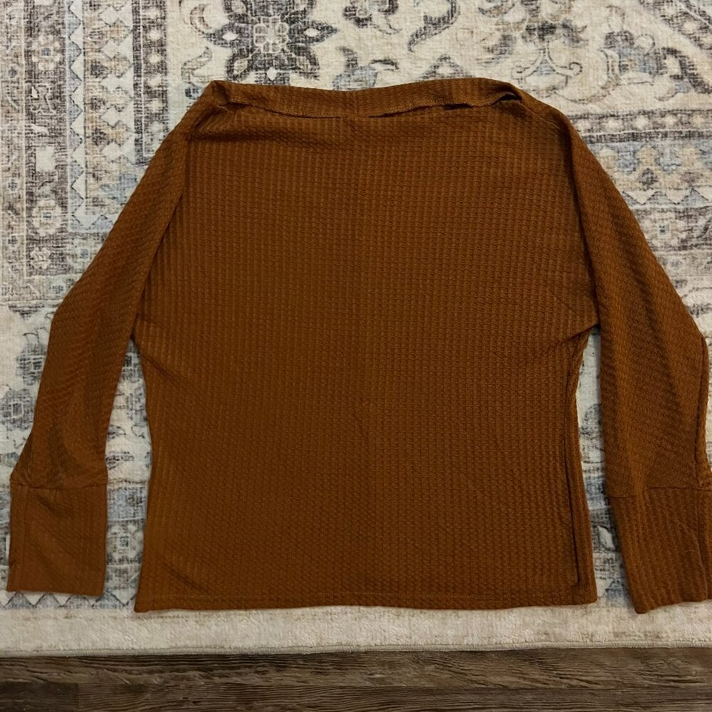 Medium sized brown sweater